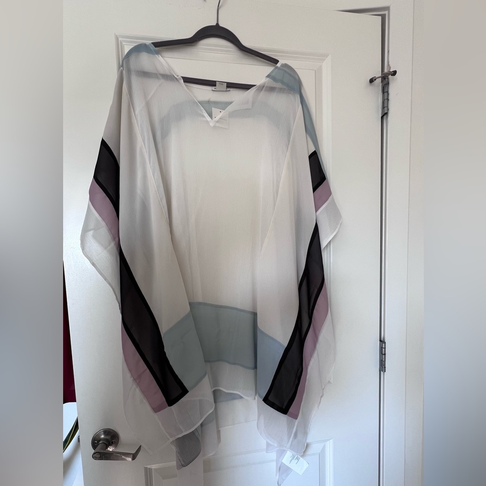 Chic Sheer Poncho with Color Block Design